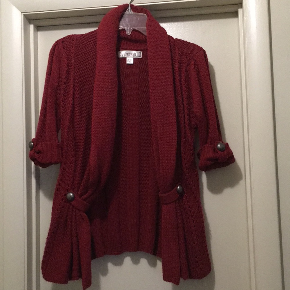 Small, 3/4 Length Sleeve, Burgundy Sweater